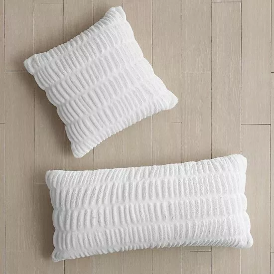 Koolaburra By UGG Batya Faux Fur Throw Pillow 5 Koolaburra By UGG Batya Faux Fur Throw Pillow - Image 5