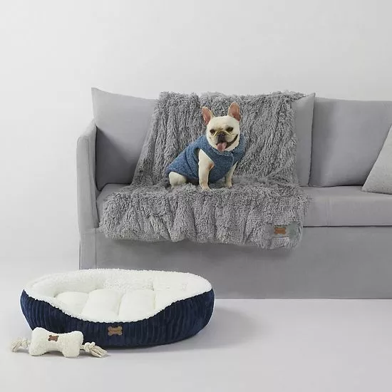 Koolaburra By UGG Leeloo Plush Sherpa Pet Bed 3 Koolaburra By UGG Leeloo Plush Sherpa Pet Bed - Image 3