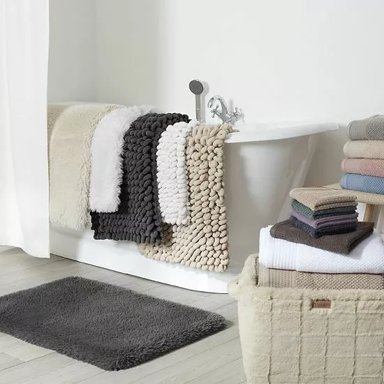 Koolaburra By UGG Astra Faux Fur Bath Rug Kb White 2 Koolaburra By UGG Astra Faux Fur Bath Rug Kb White - Image 2