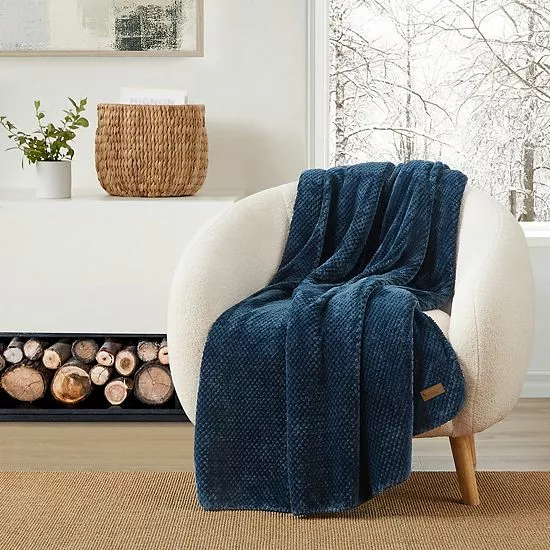 Koolaburra By UGG Pina Sherpa Plush Throw Rose Smoke 2 Koolaburra By UGG Pina Sherpa Plush Throw Rose Smoke - Image 2